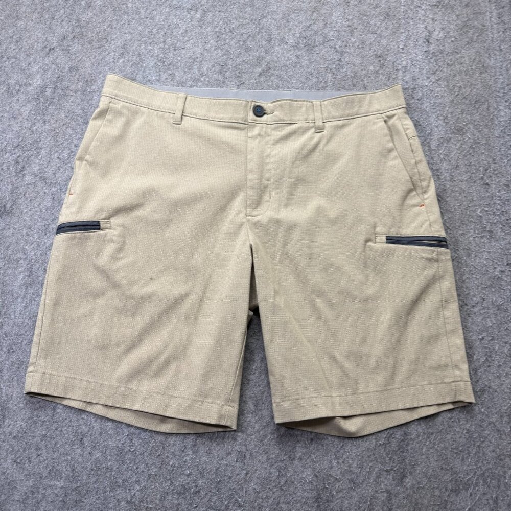 Tommy Bahama 9" Golf Shorts Men 36 Beige Performance Stretch